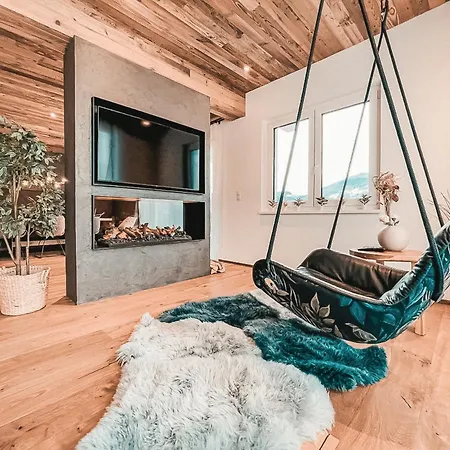 Cloud 9 - Alpenluxus Collection * Fuegen