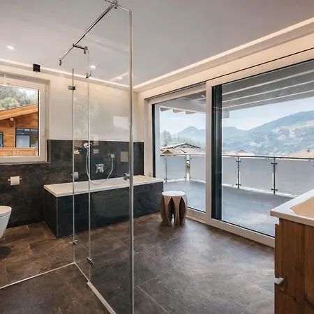 Cloud 9 - Private Whirlpool & Rooftop Terrace * Fuegen